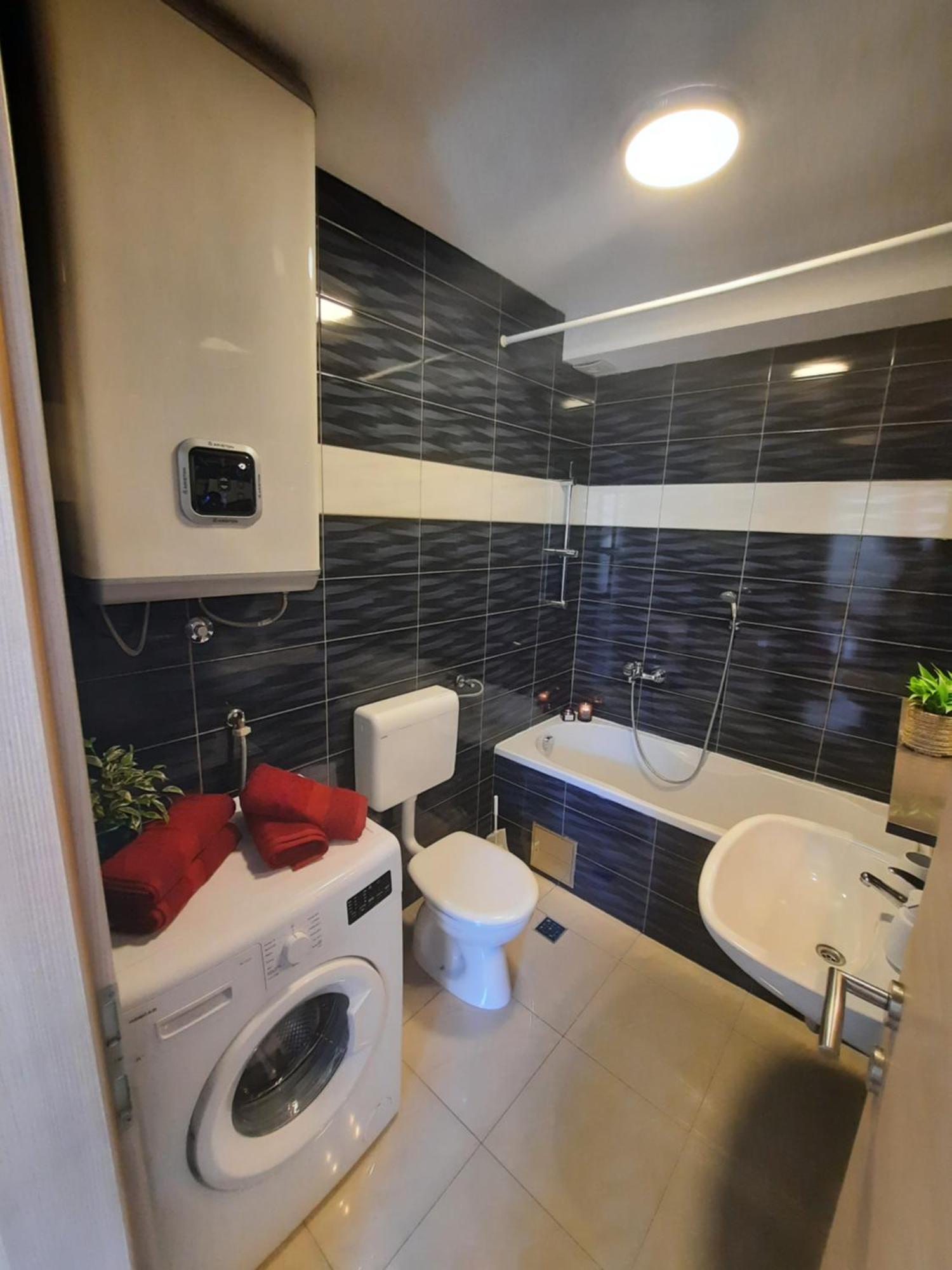 Apartments Ivan Makarska Buitenkant foto